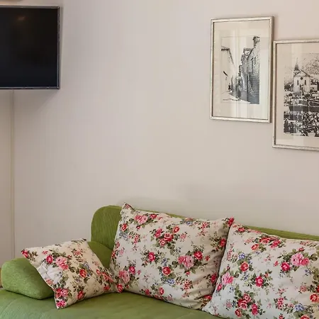 Mateljak Apartment *