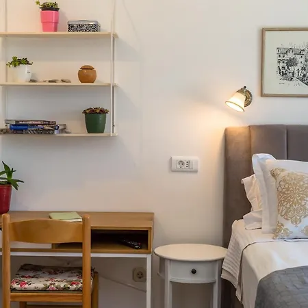 Mateljak アパート マカルスカ