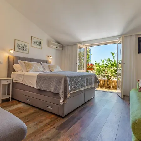 Mateljak マカルスカ