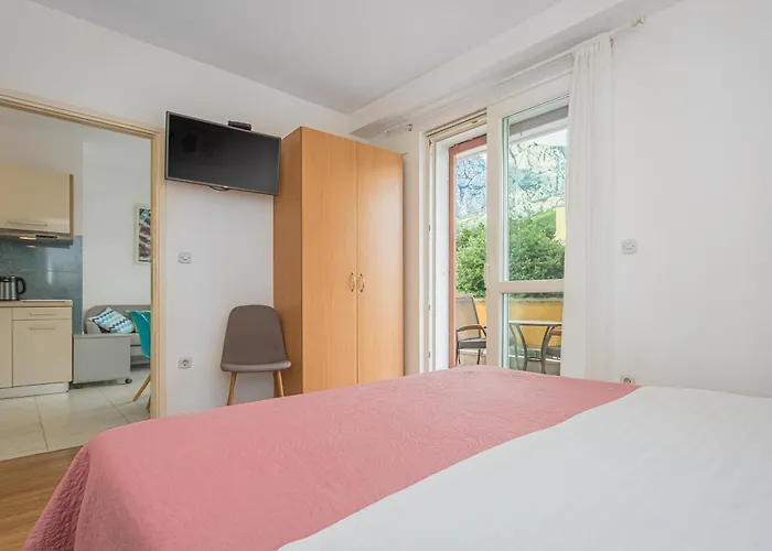 Mateljak * Makarská