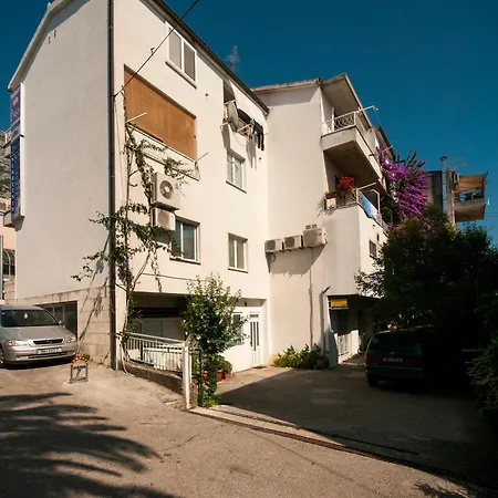 Apartament Mateljak *
